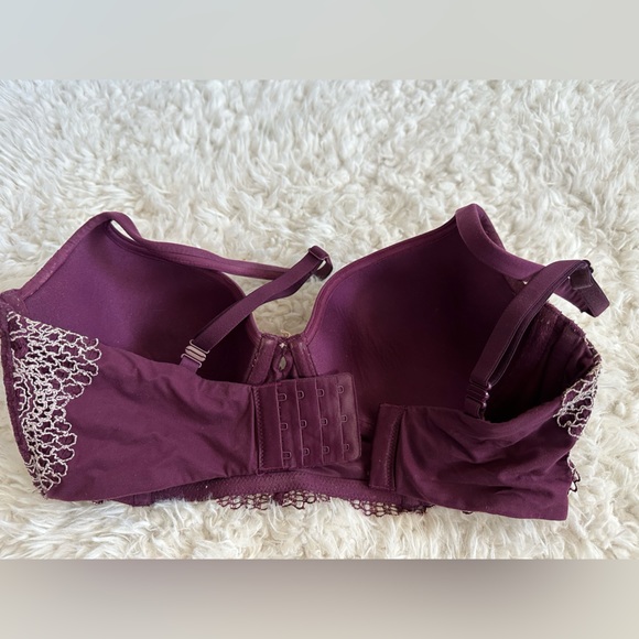 Body by Victoria lined Demi 32DD by Victoria’s Secret - Picture 3 of 5